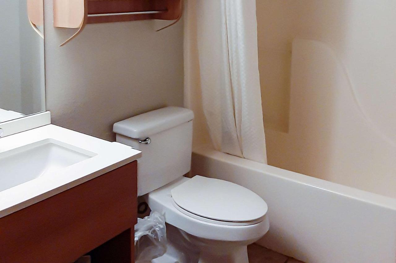 Starkville Inn & Suites 外观 照片